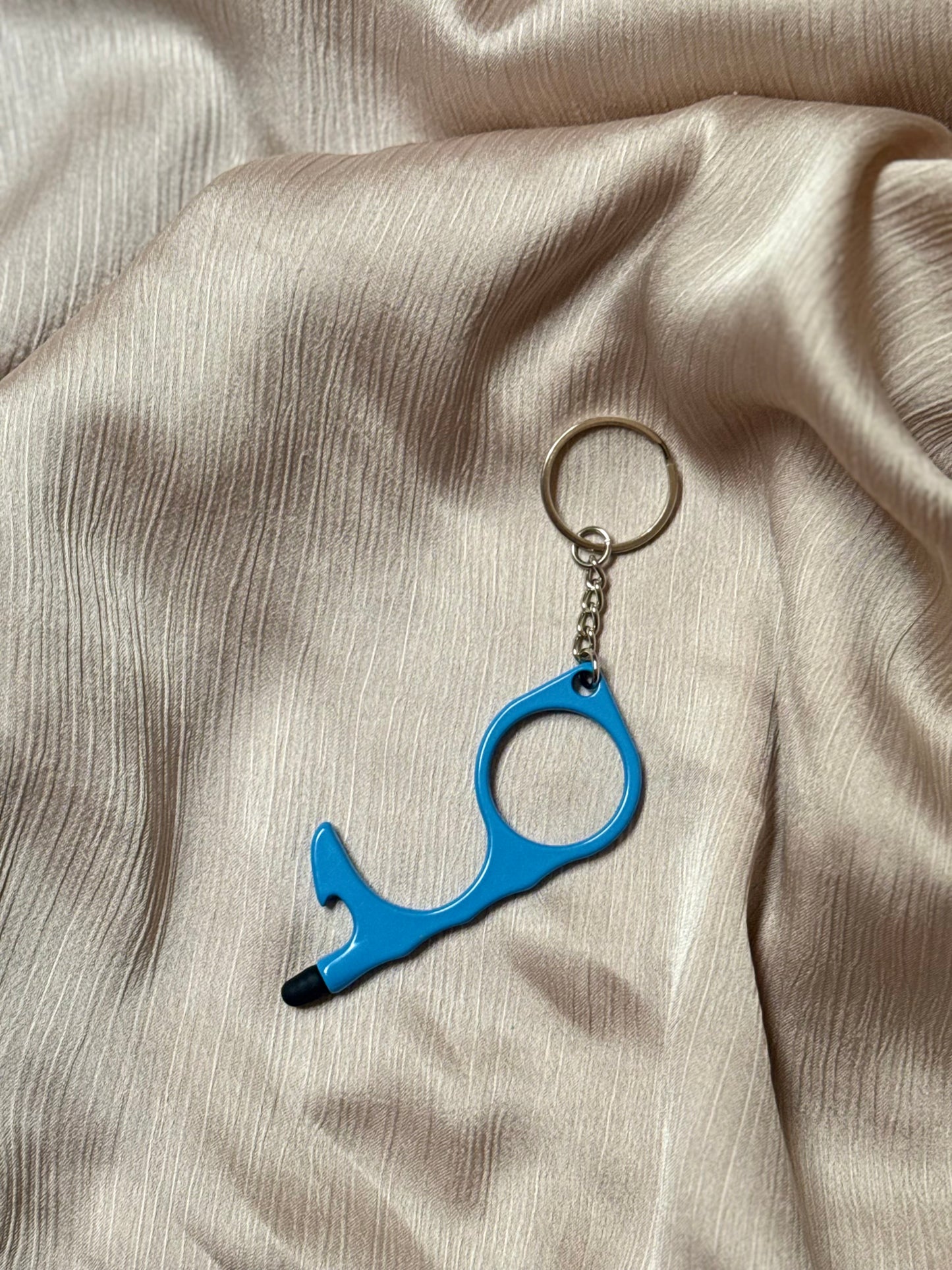 Touch-Free Door Opener Keychain – Stay Safe & Germ-Free